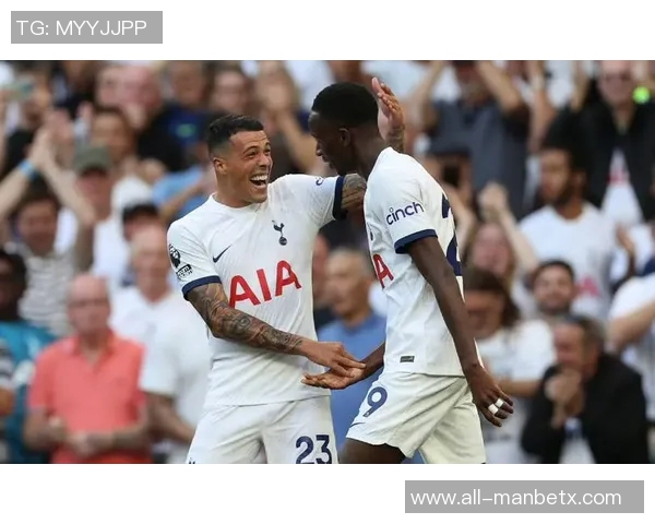 奥卡福精准直塞助攻勒温转身射门遭维卡里奥神勇扑救