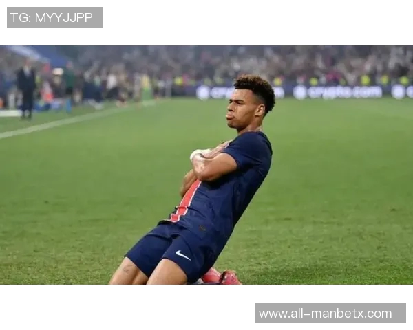 法媒报道登贝莱因流感缺席训练出战欧冠对毕巴存疑